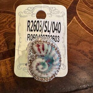 Beautiful Shell Statement RING - adjustable